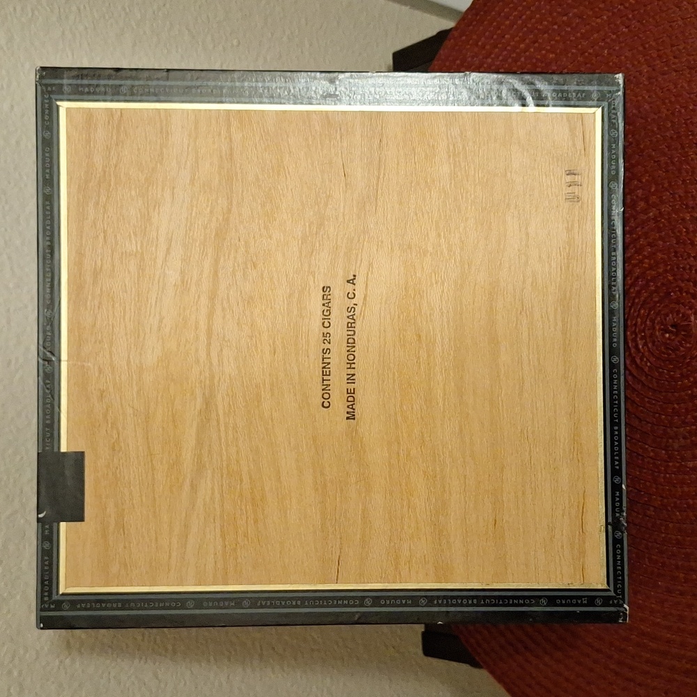 HELIX Cigar Box - Picture 3 of 3